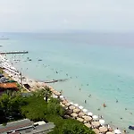 Opensky Lux Apartman *